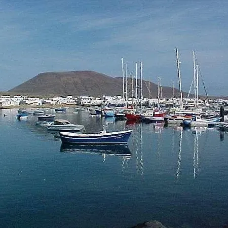 Yelow Caleta de Sebo